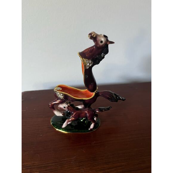 Cherished Treasures Vintage Arabian Mare & Foal Rhinestone Enamel Trinket Box - Picture 6 of 8